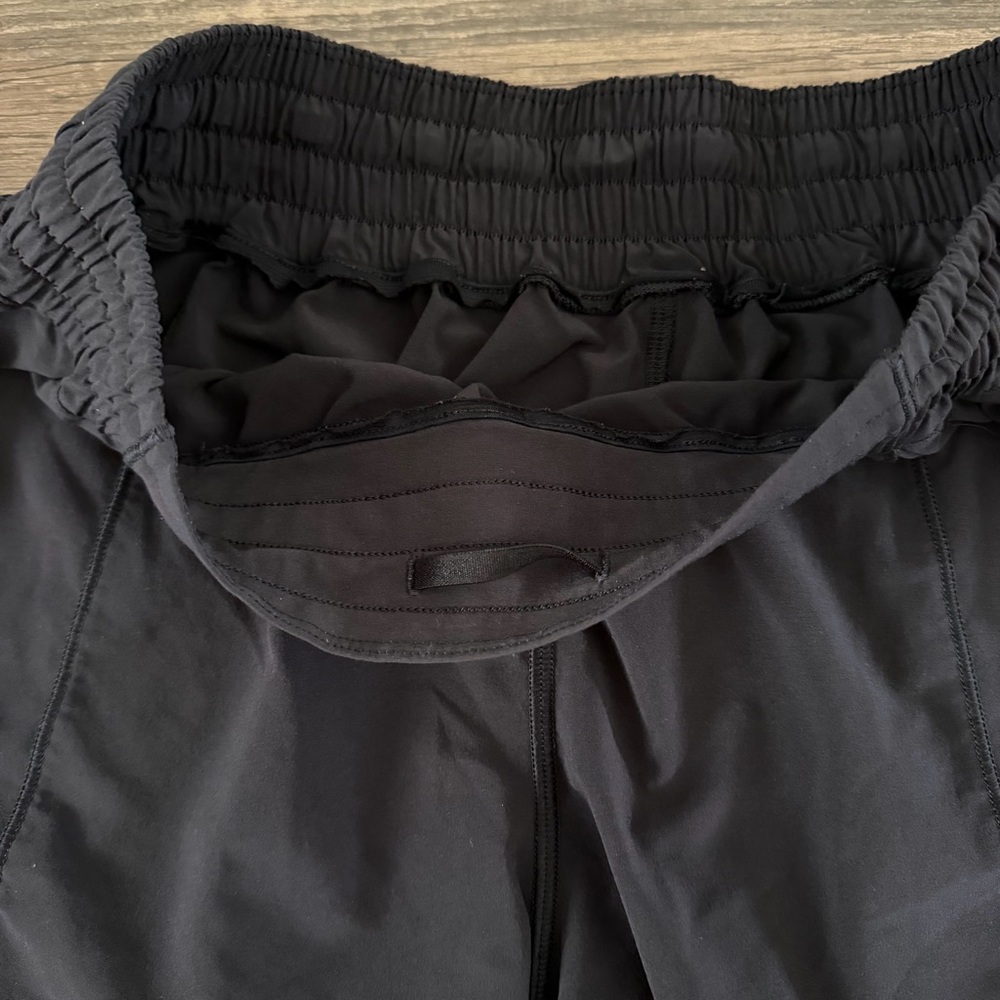 Lululemon Black Sleek High-Rise Running Short Athletic Activewear Gym Shorts 6 - Picture 7 of 11